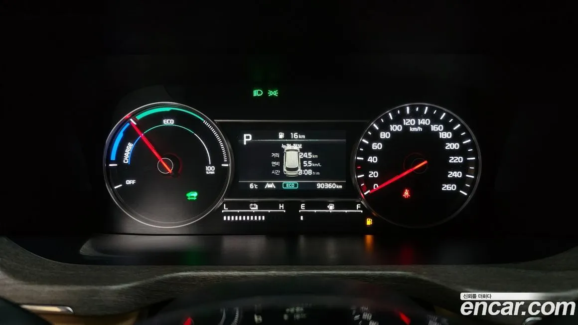 Kia Sorento — фото 8