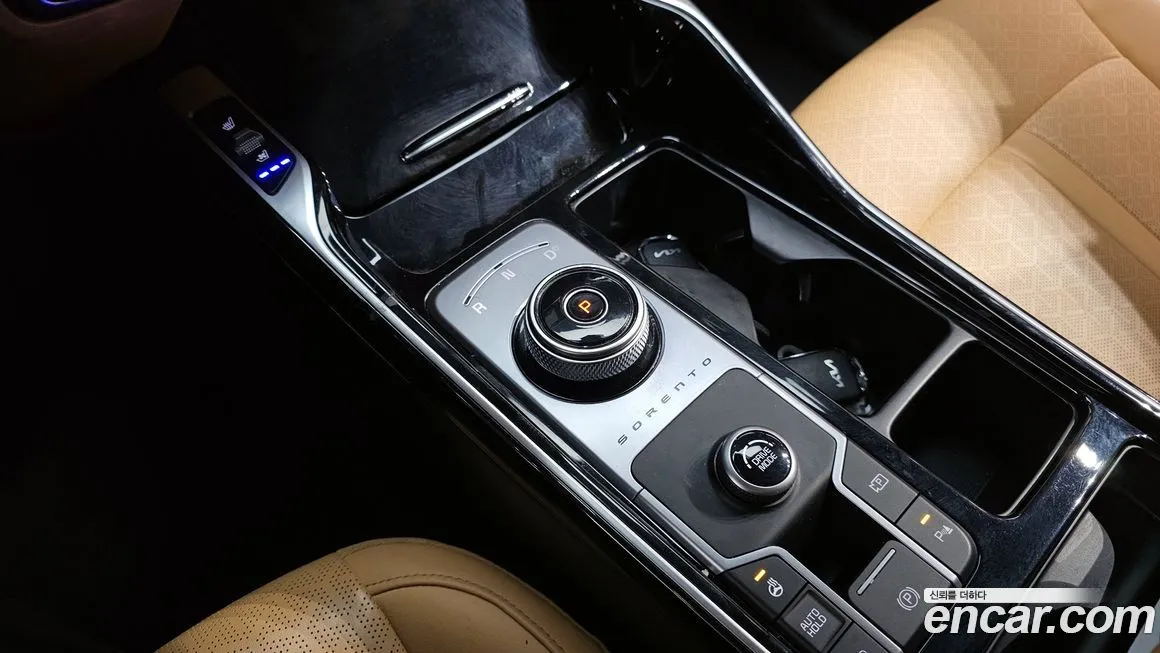 Kia Sorento — фото 9