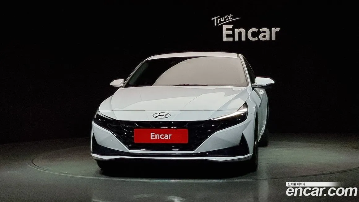 Hyundai AVANTE — фото 3