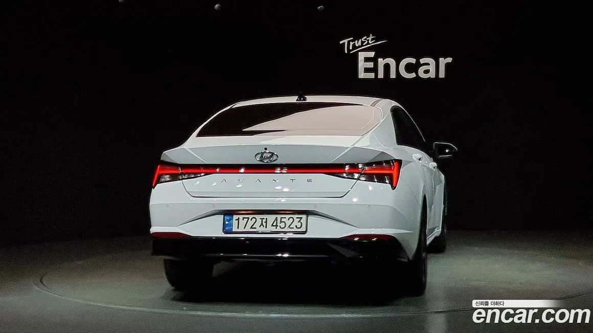Hyundai AVANTE — фото 4