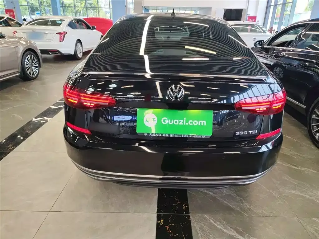 Volkswagen Passat — фото 6