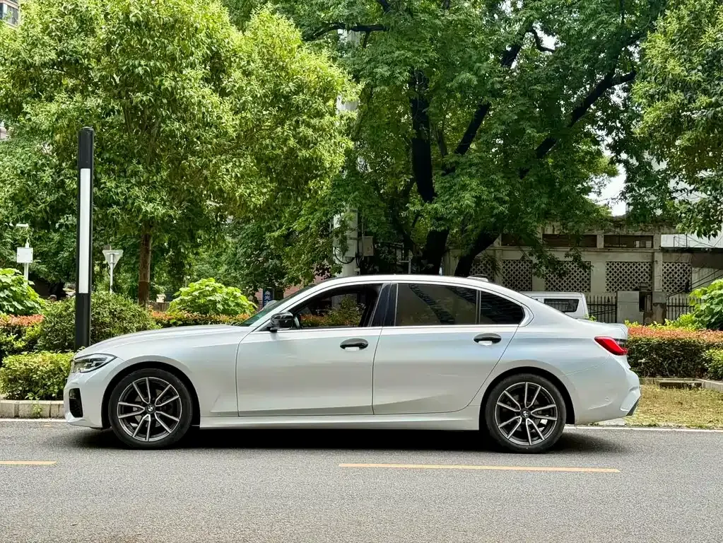 BMW 3 Series — фото 4