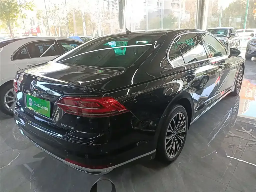 Volkswagen Phideon — фото 7