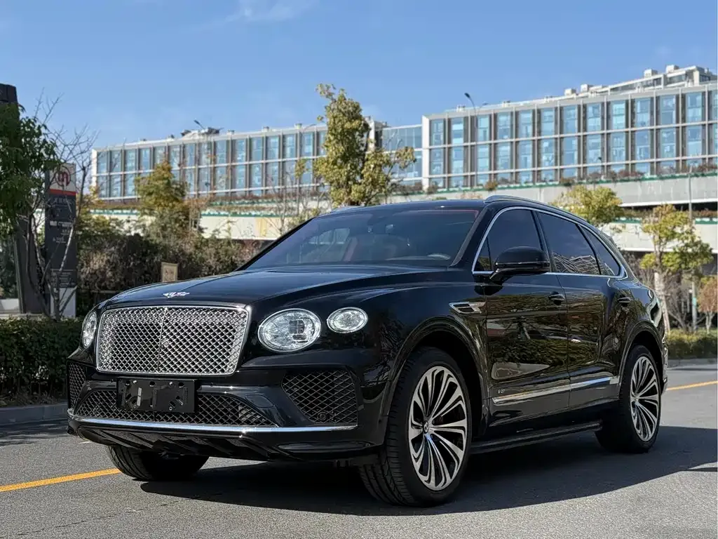 Bentley Bentayga — фото 1