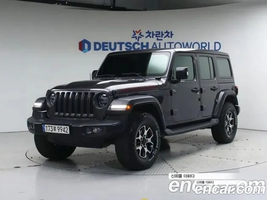 Jeep Wrangler — фото 1