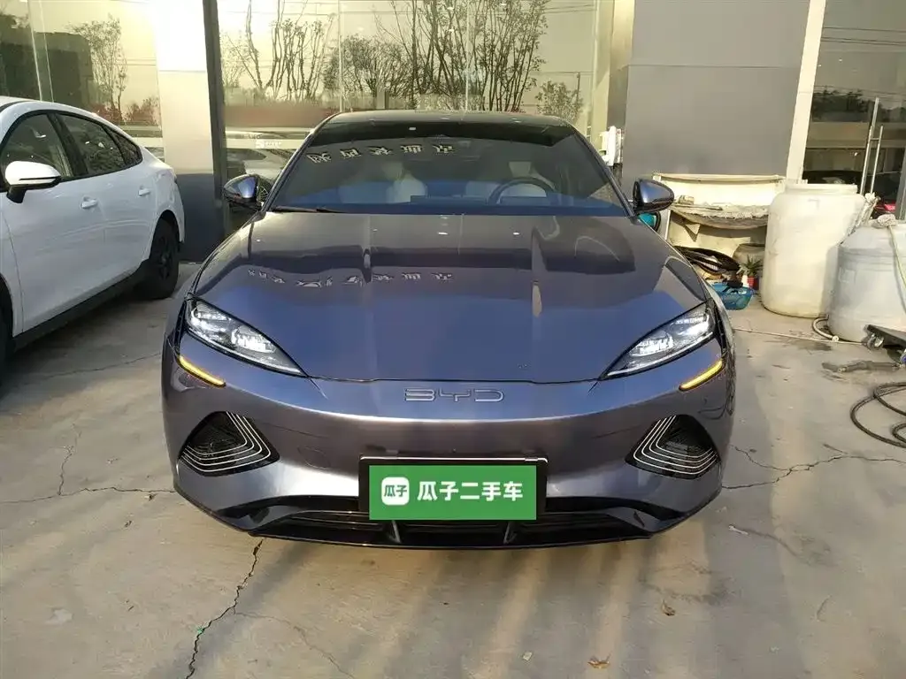 BYD Seal — фото 3