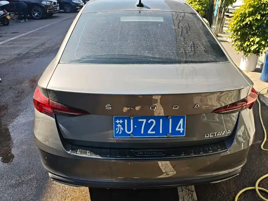 Skoda Octavia — фото 4