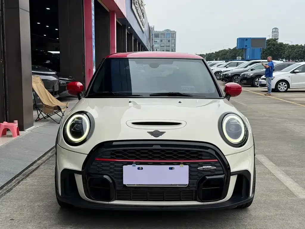 MINI JCW (John Cooper Works) — фото 2