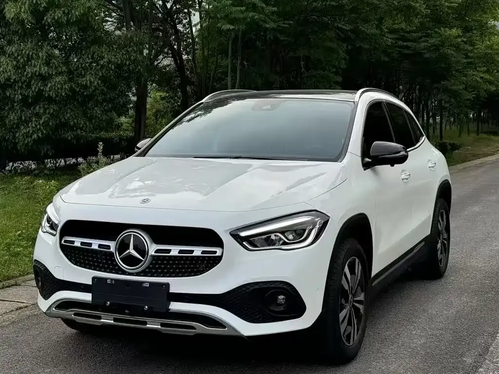 Mercedes-Benz GLA — фото 1