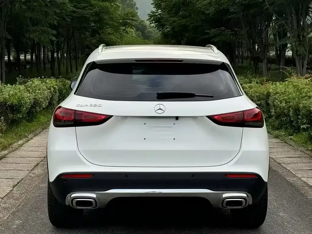 Mercedes-Benz GLA — фото 9