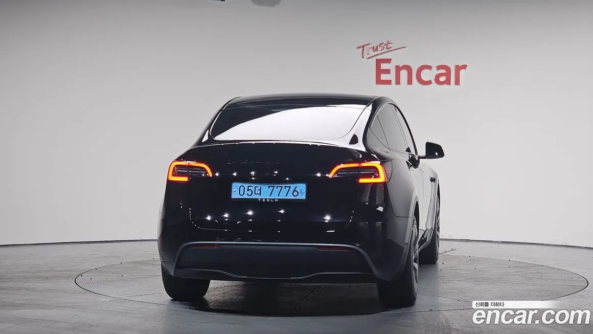 Tesla Model Y — фото 4