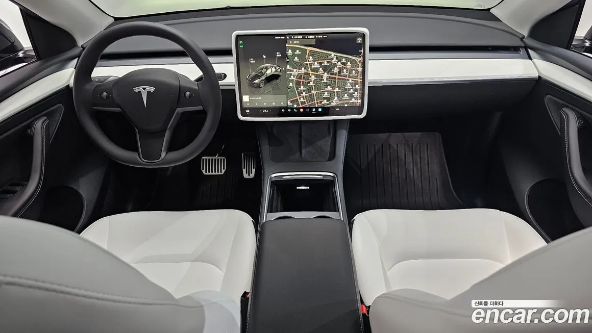 Tesla Model Y — фото 7