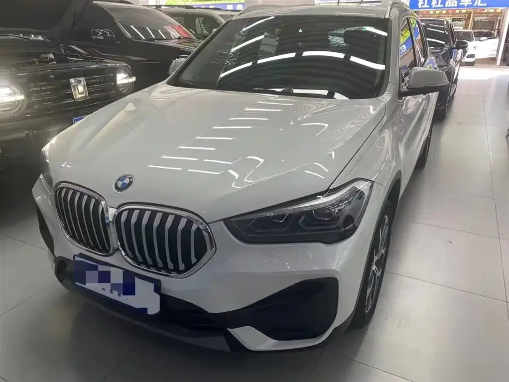 BMW X1 — фото 1