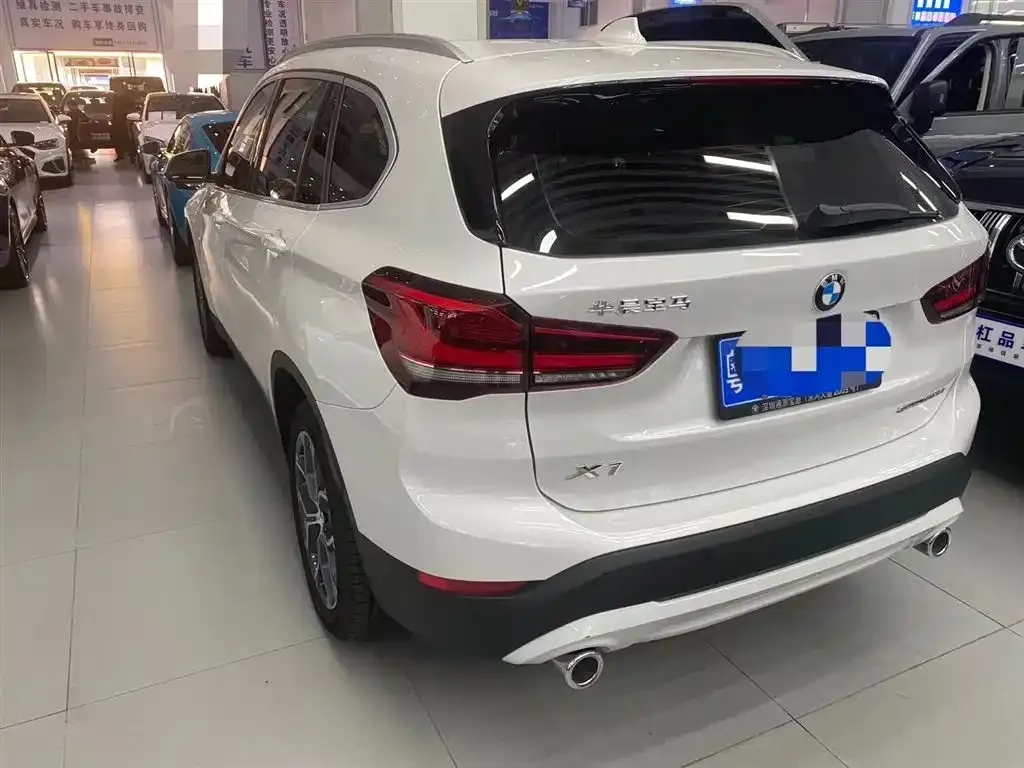 BMW X1 — фото 10