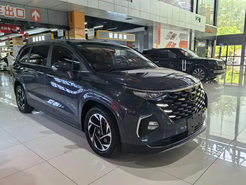 Hyundai Custo — фото 3