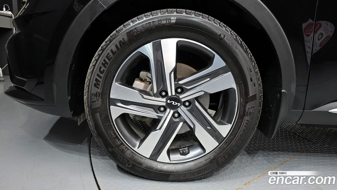Kia Sorento — фото 5