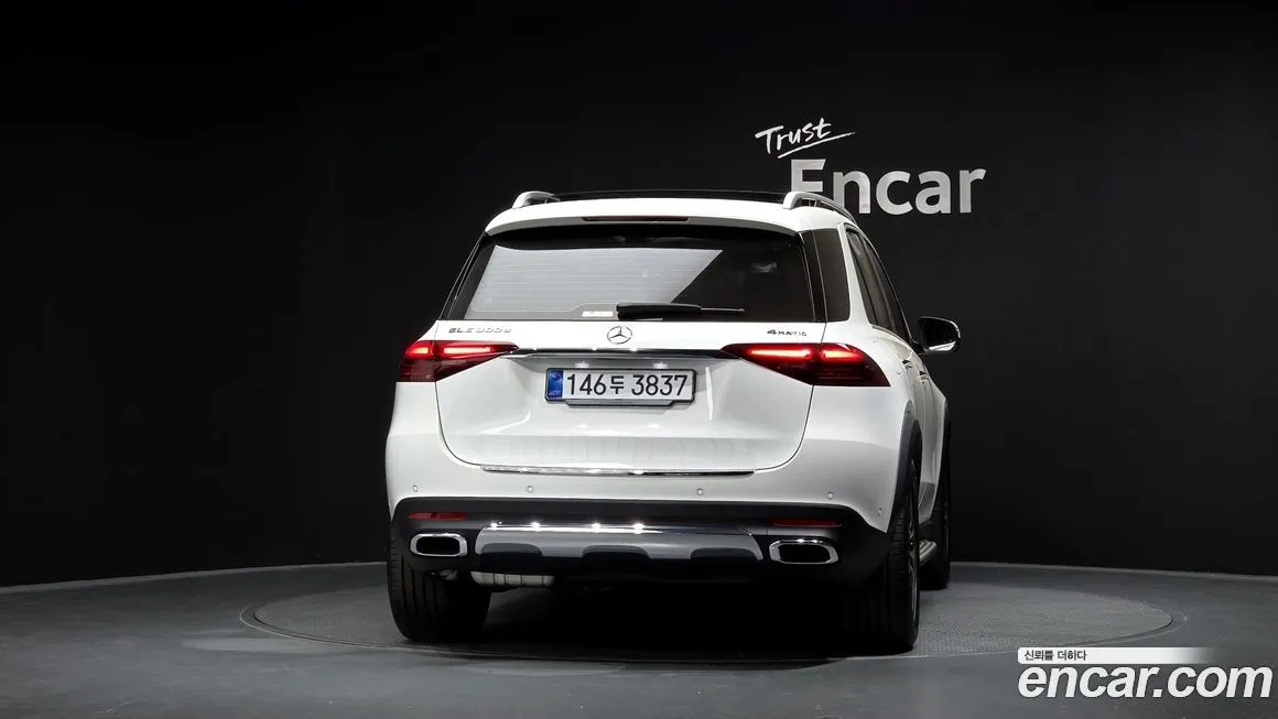 Mercedes-Benz GLE-Class — фото 4