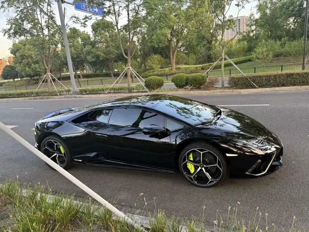 Lamborghini Huracan — фото 4