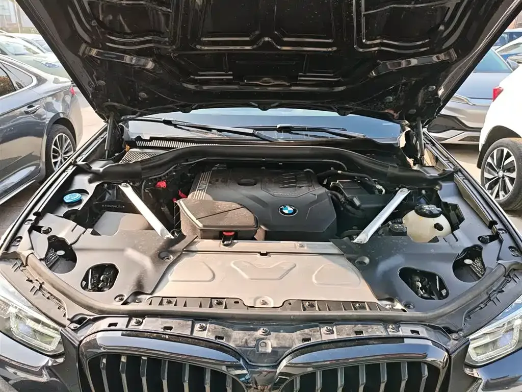 BMW X3 — фото 10