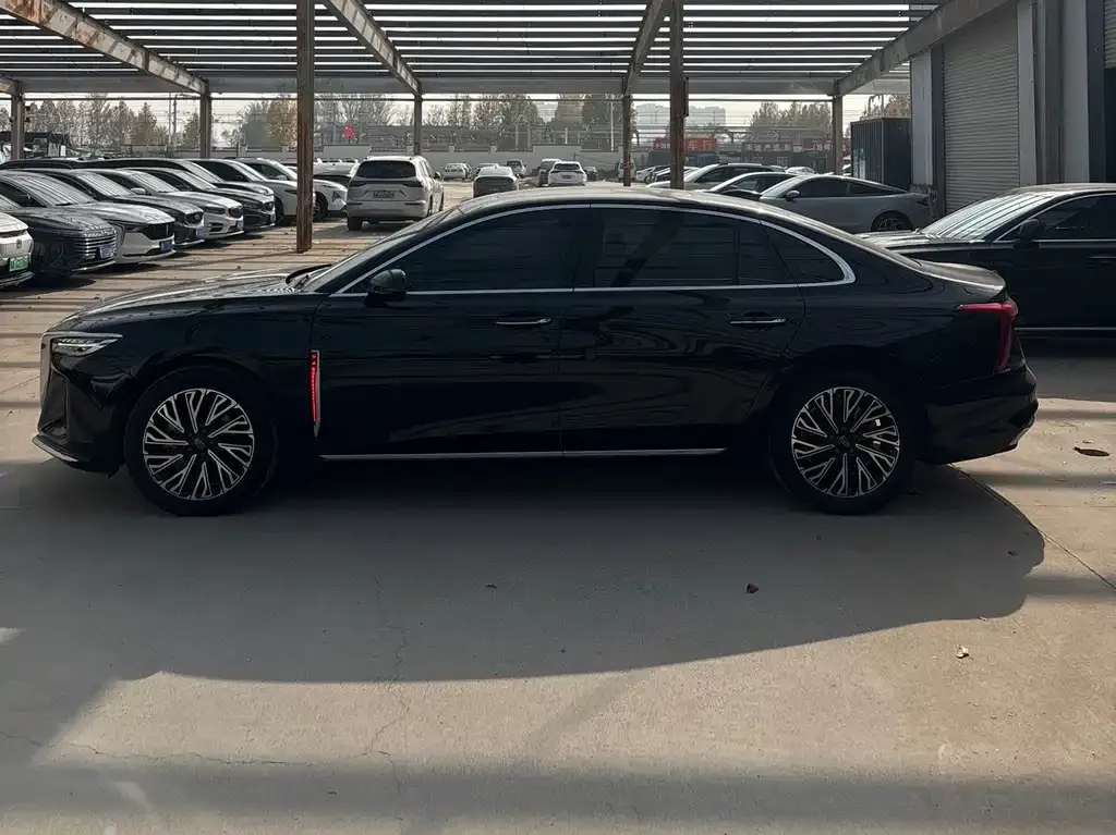 Hongqi H5 — фото 3