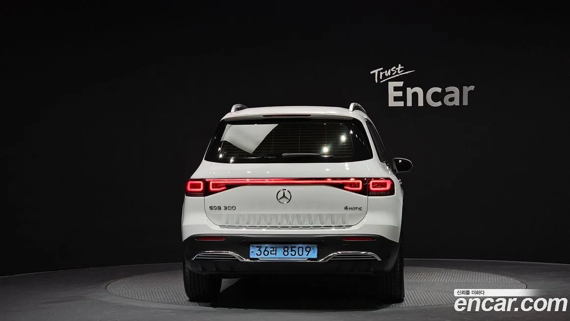 Mercedes-Benz EQB — фото 4