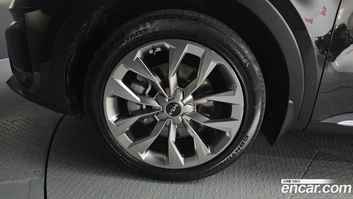 Kia Sorento — фото 5