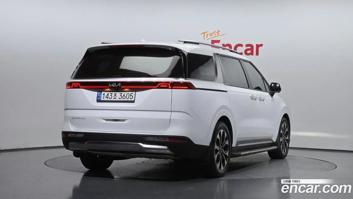 Kia Carnival — фото 2