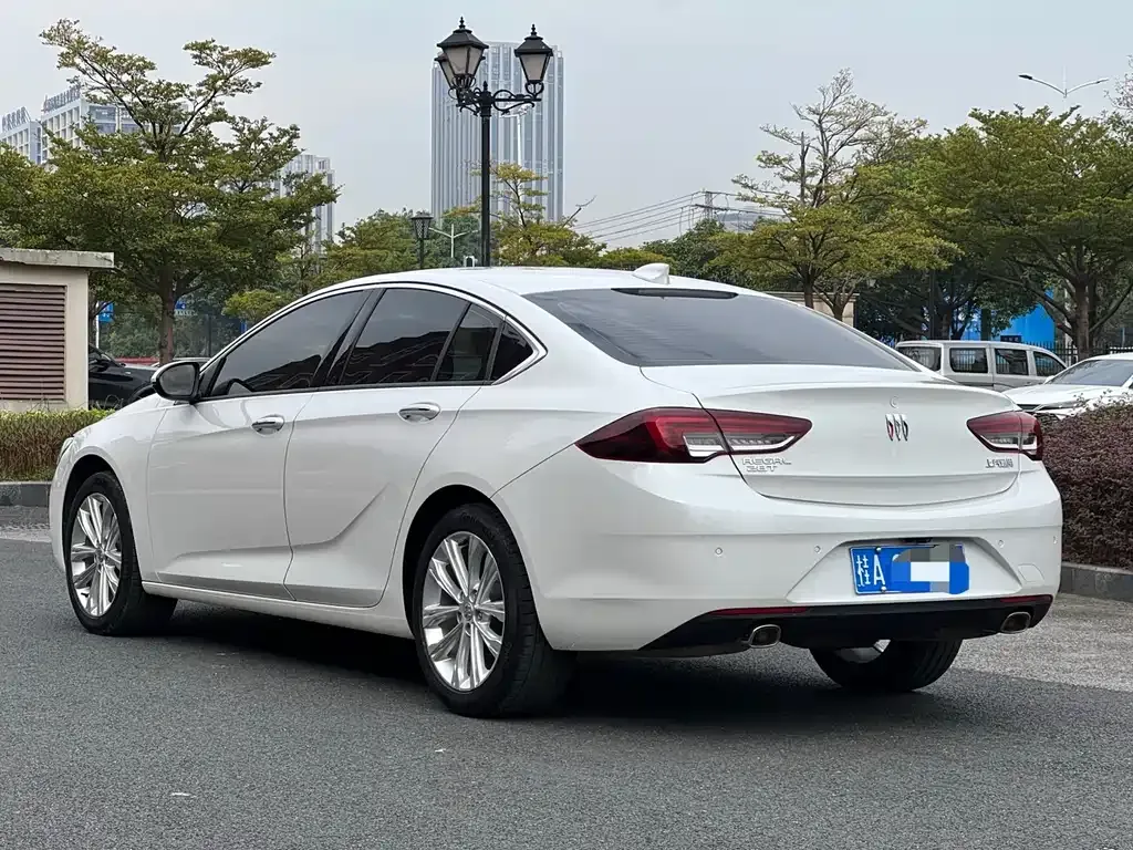 Buick Regal — фото 4