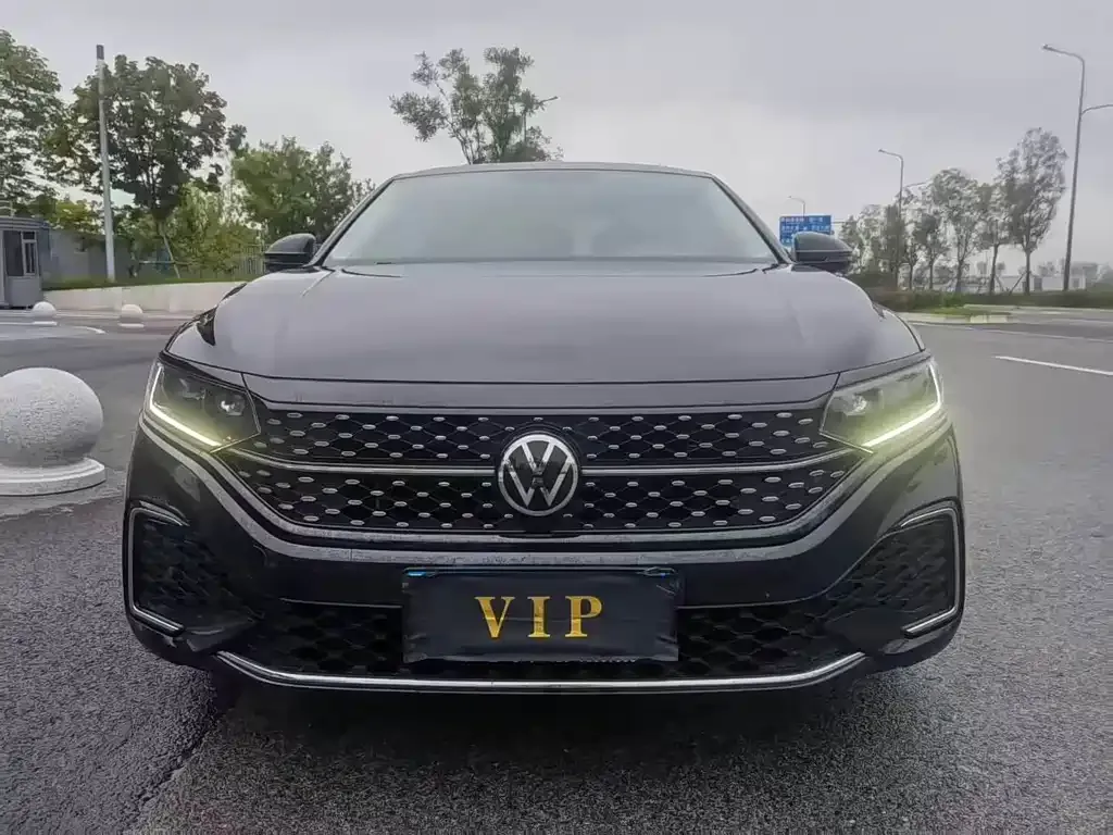 Volkswagen Passat — фото 2
