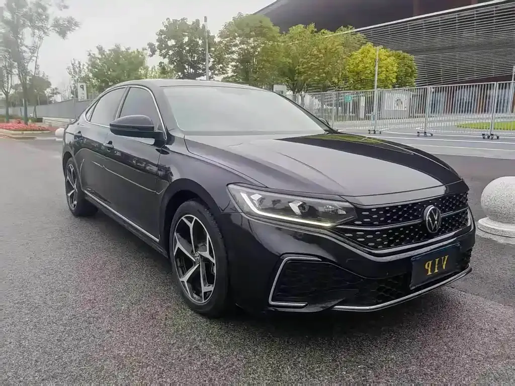 Volkswagen Passat — фото 3