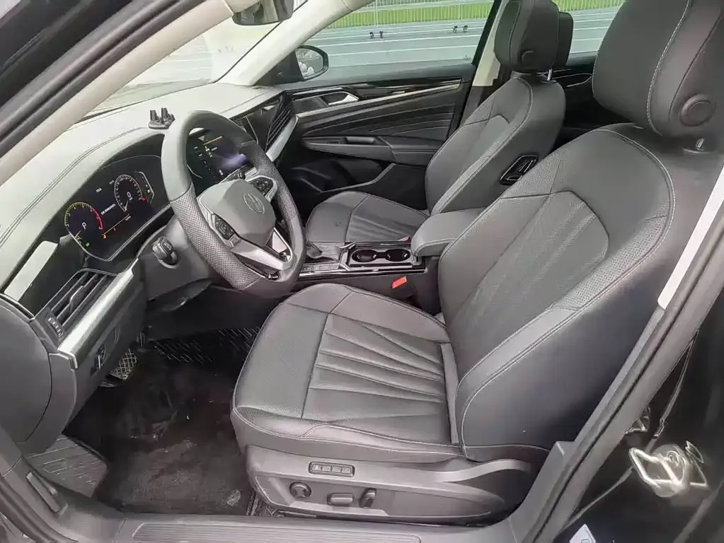 Volkswagen Passat — фото 4