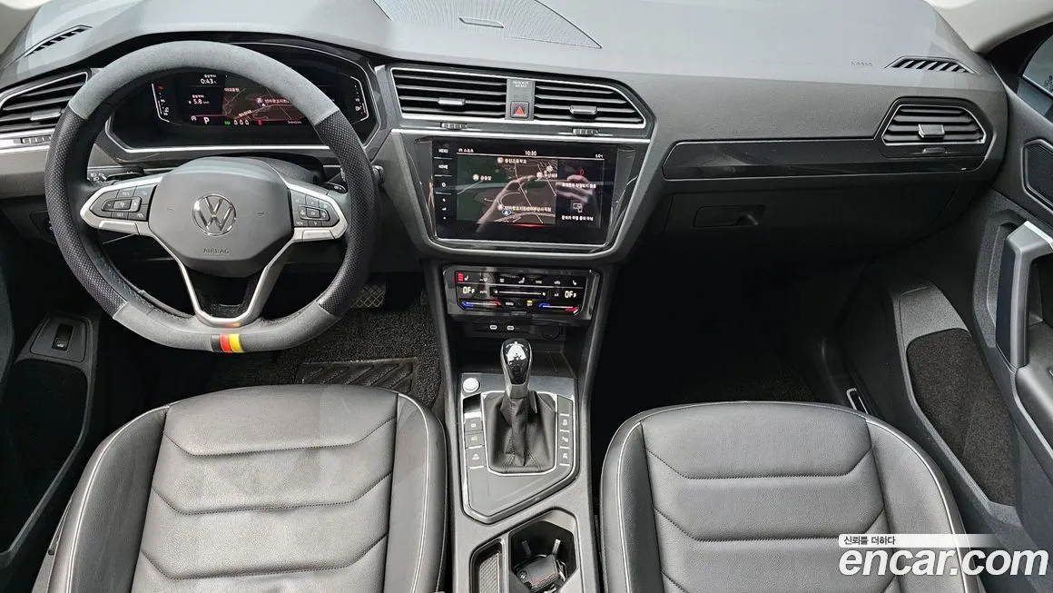 Volkswagen Tiguan — фото 7