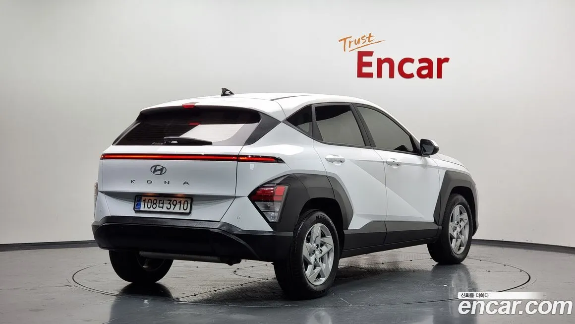 Hyundai Kona — фото 2