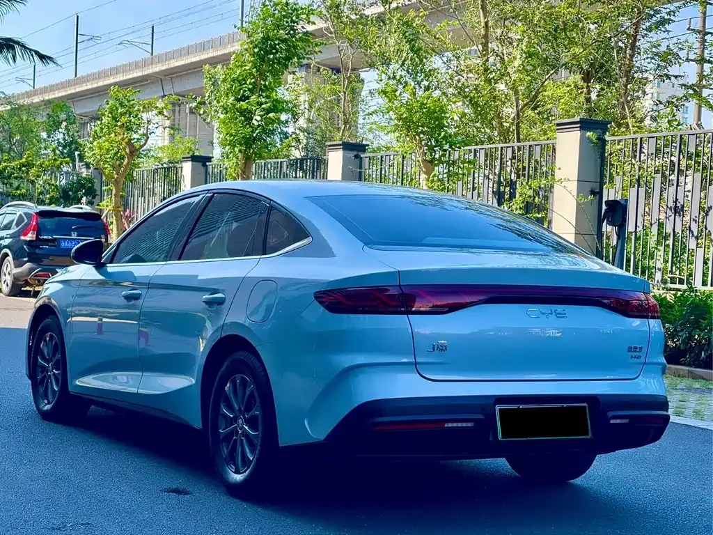 BYD Qin L — фото 7