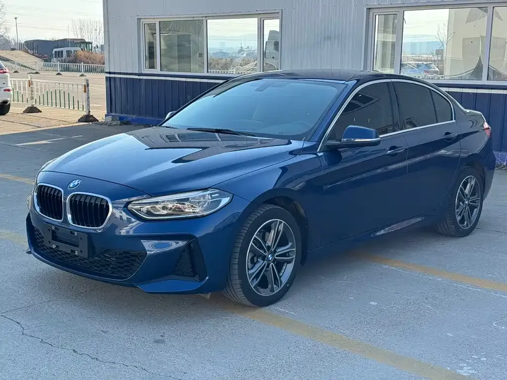 BMW 1 Series — фото 1