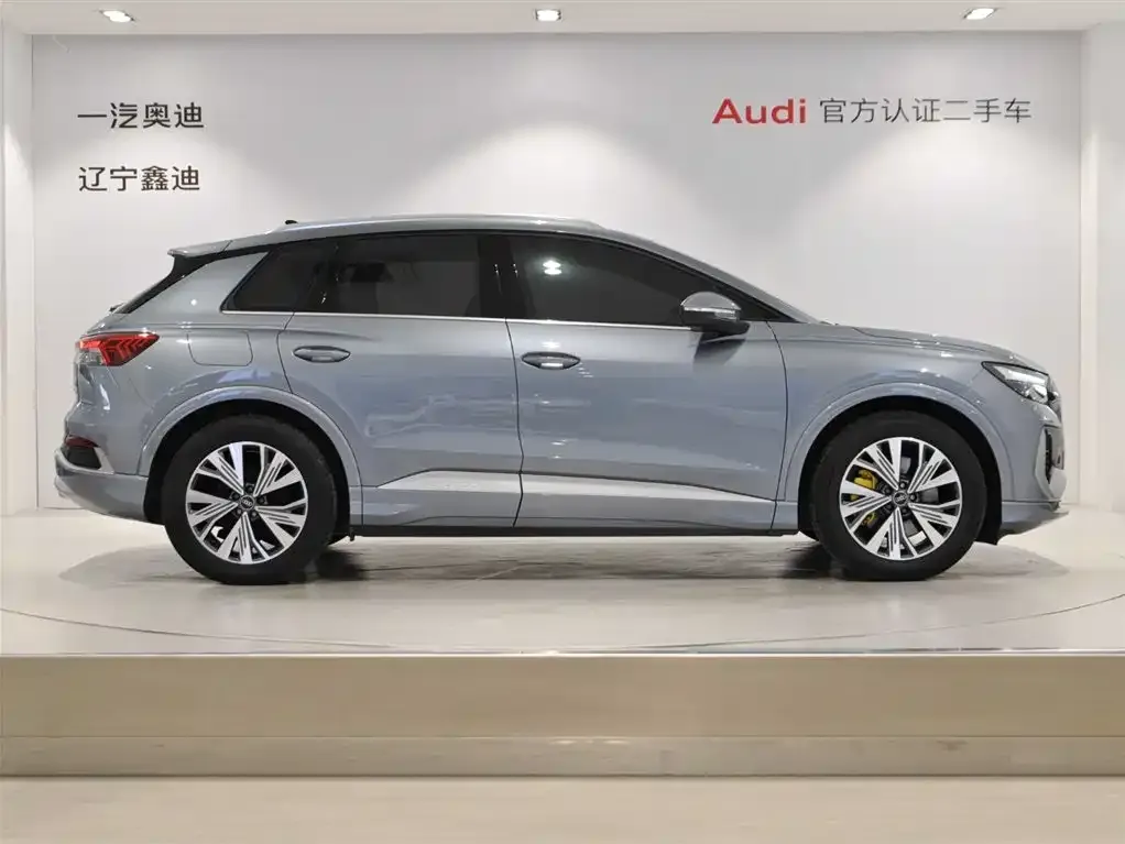 Audi Q4 e-tron — фото 3