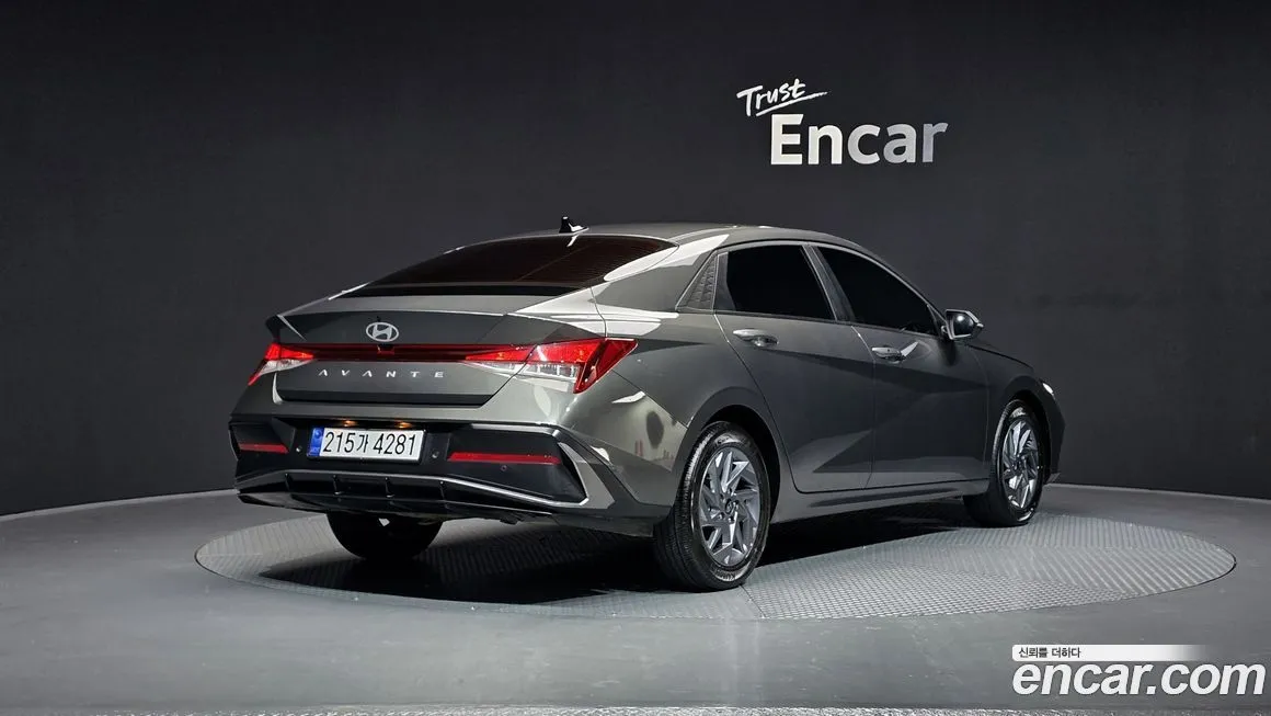 Hyundai AVANTE — фото 2