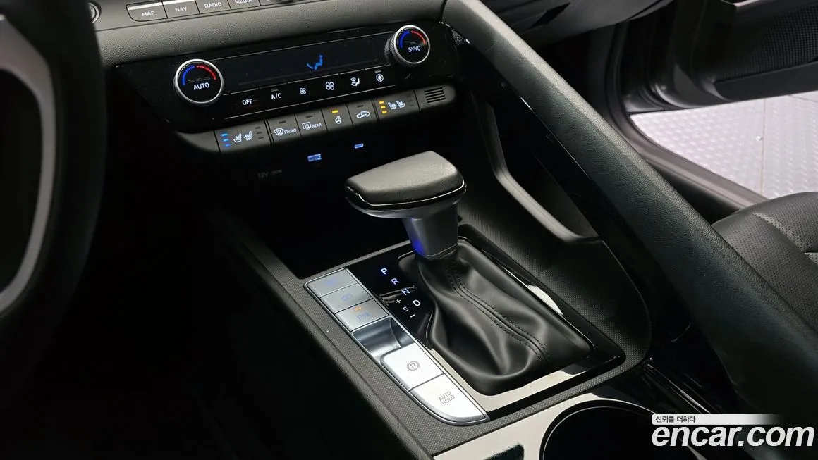 Hyundai AVANTE — фото 9