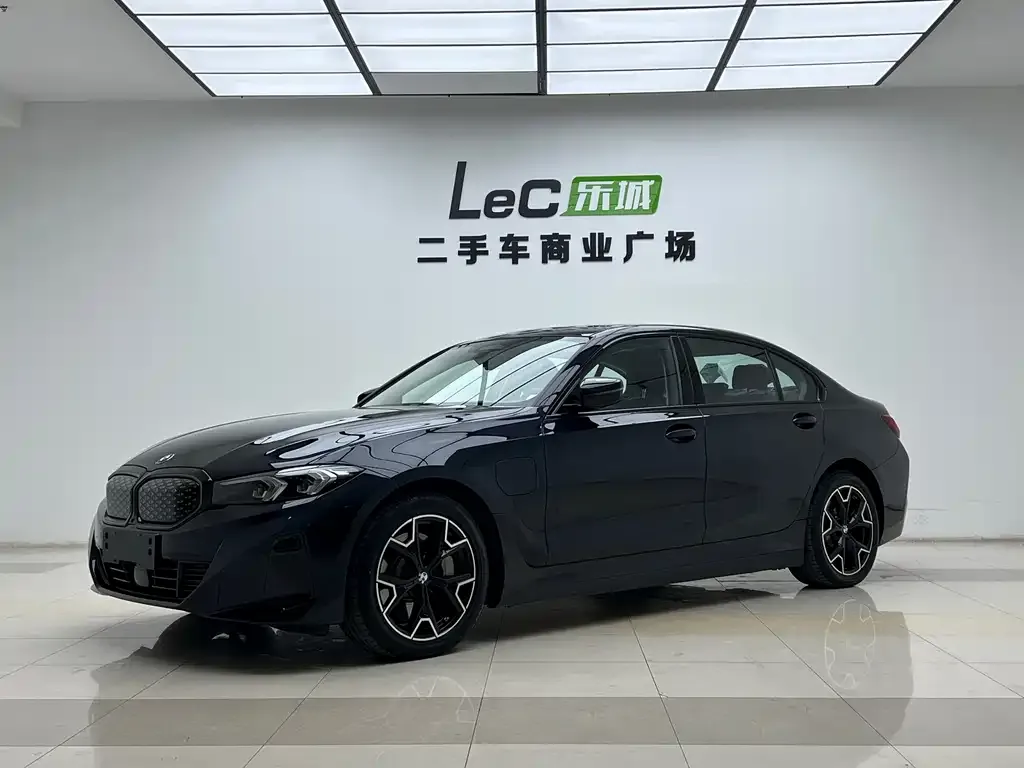 BMW i3 — фото 1