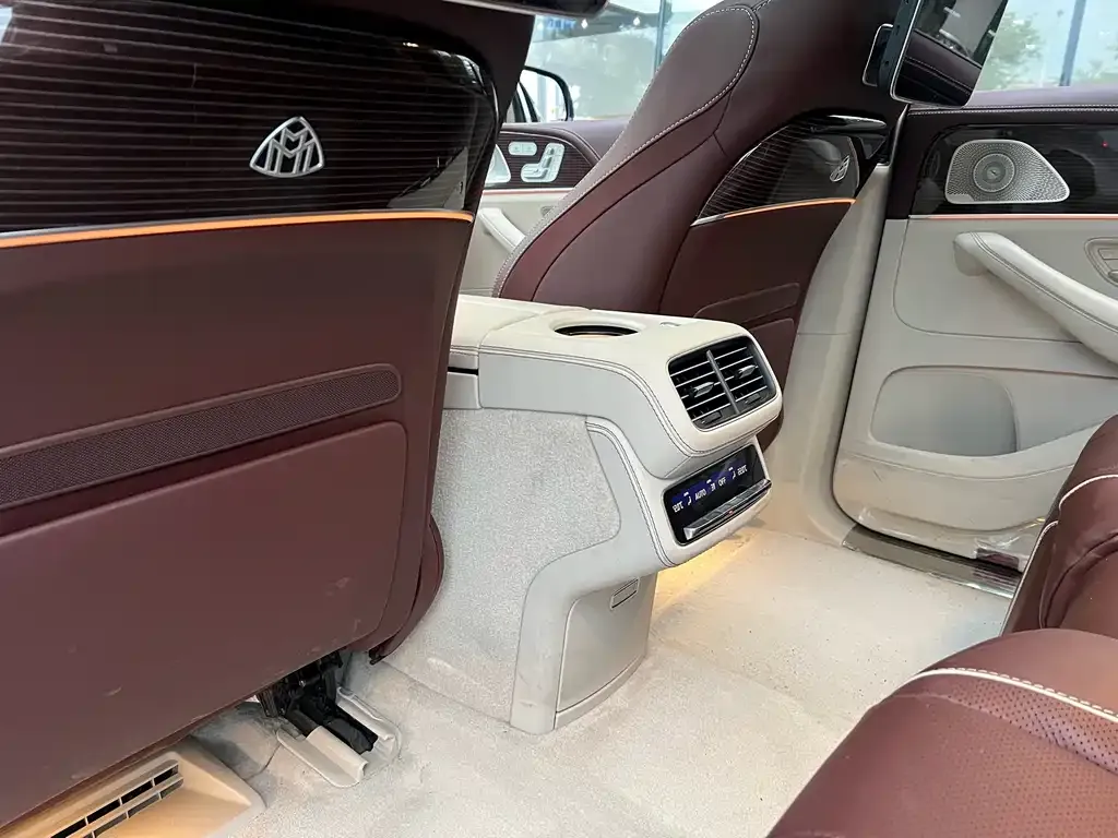 Mercedes-Benz GLS — фото 4