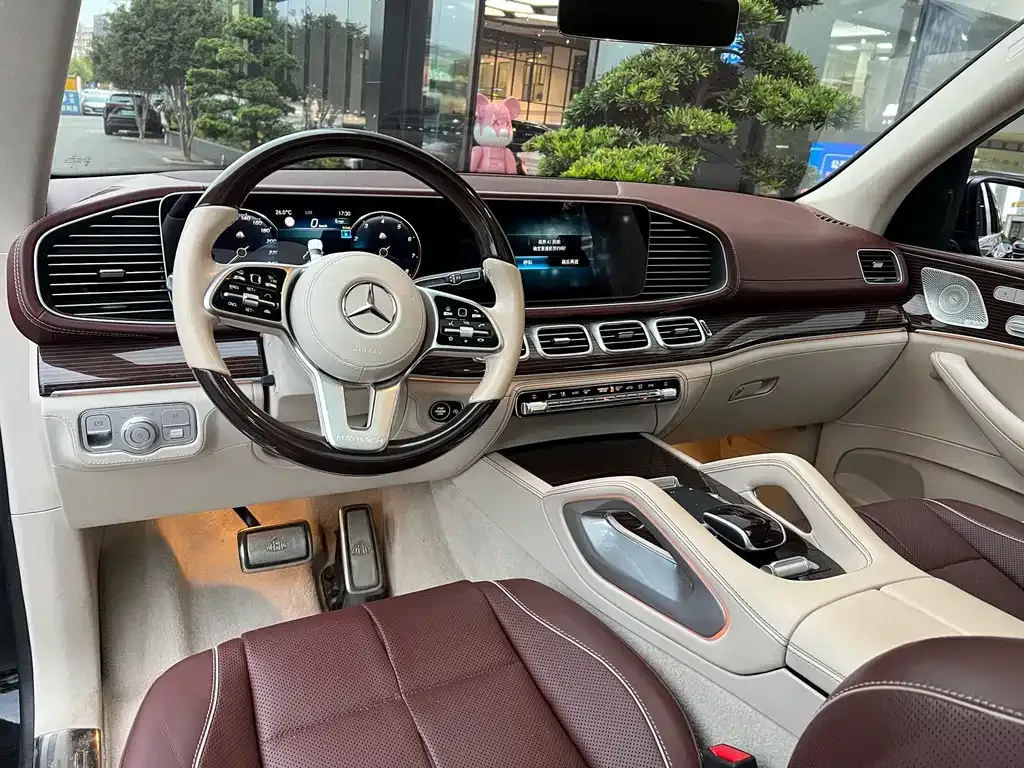 Mercedes-Benz GLS — фото 8
