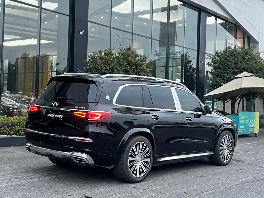 Mercedes-Benz GLS — фото 9