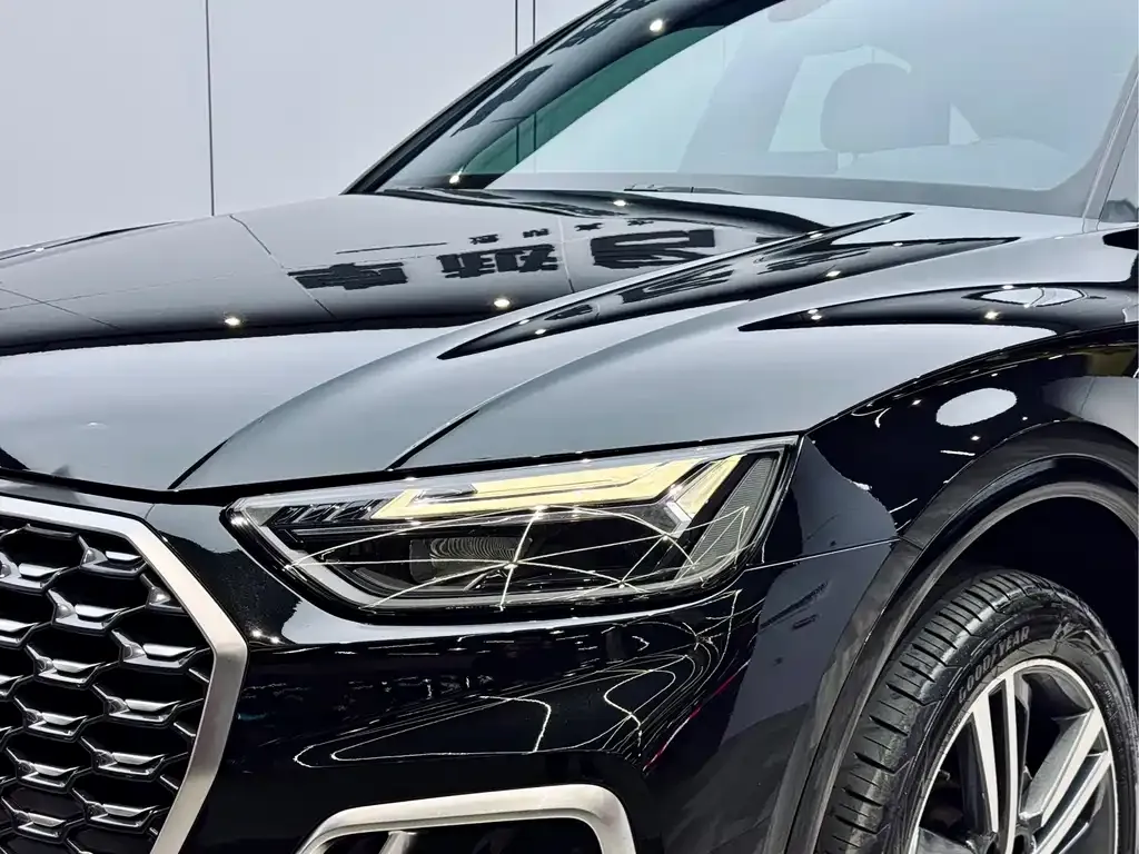 Audi Q5L Sportback — фото 9