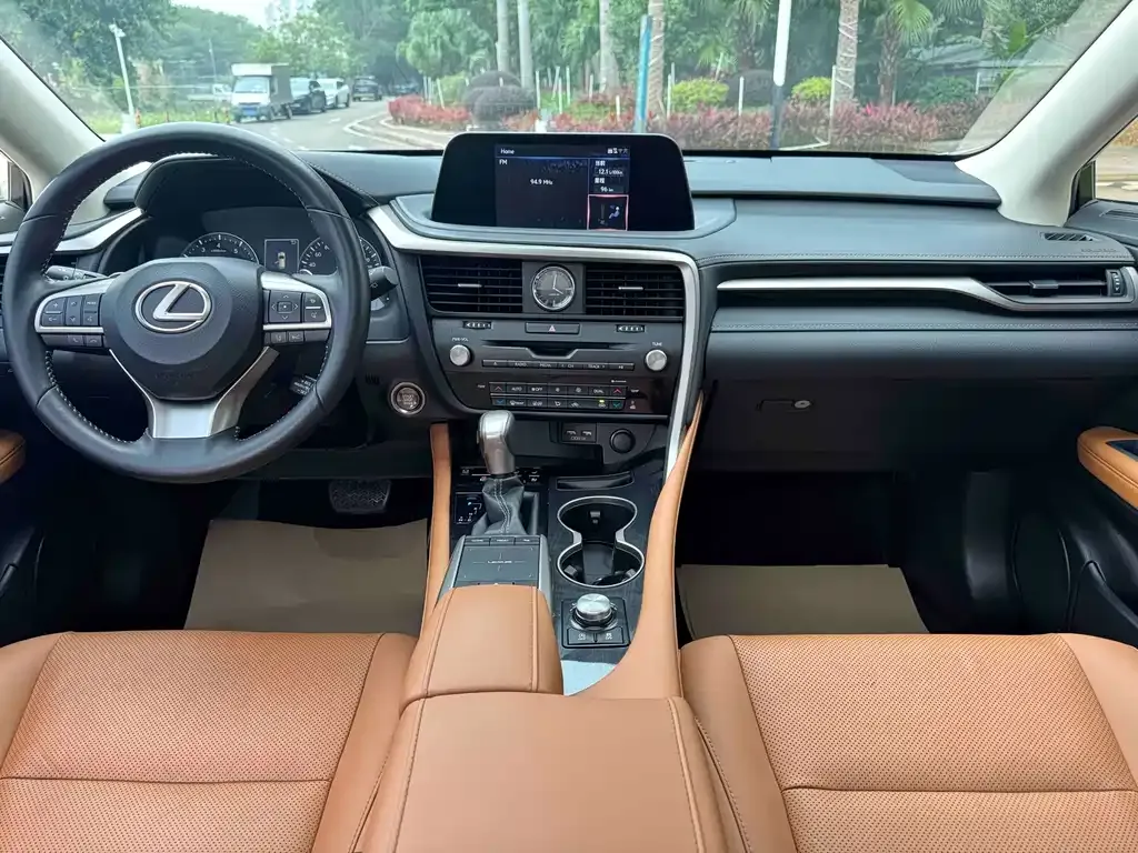 Lexus RX — фото 10