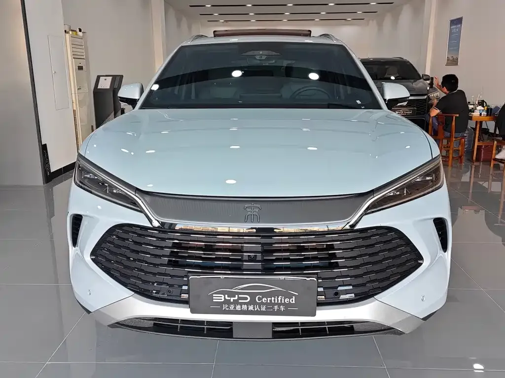 BYD L DM-i — фото 2