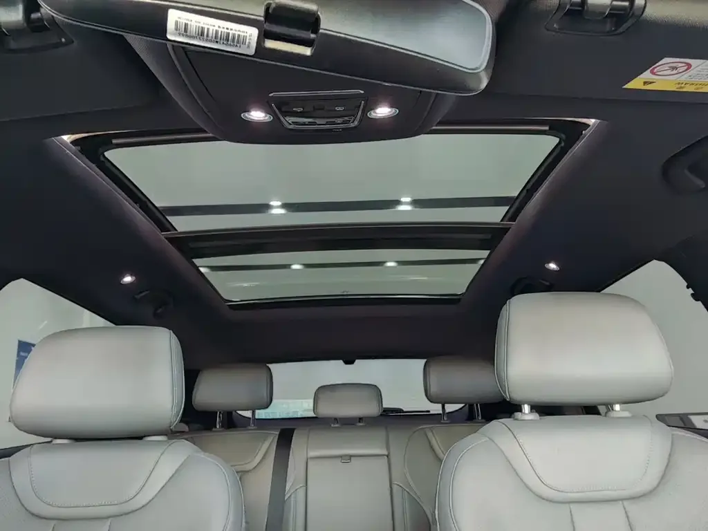 BYD L DM-i — фото 8