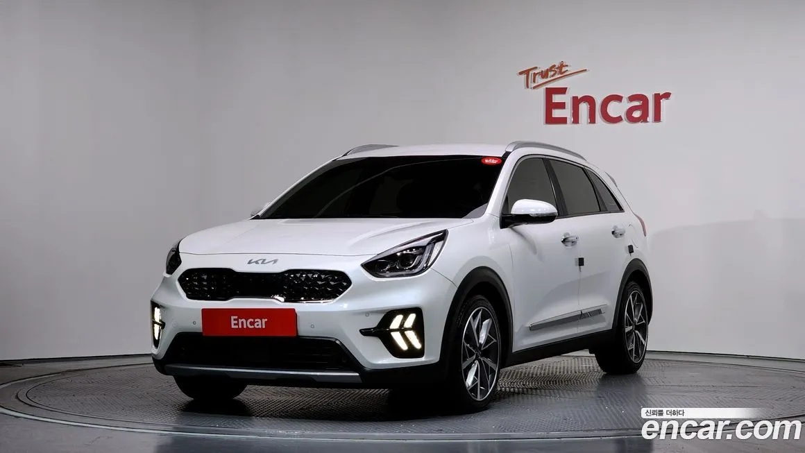 Kia Niro — фото 1