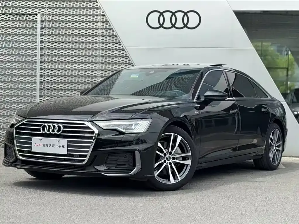 Audi A6L — фото 1
