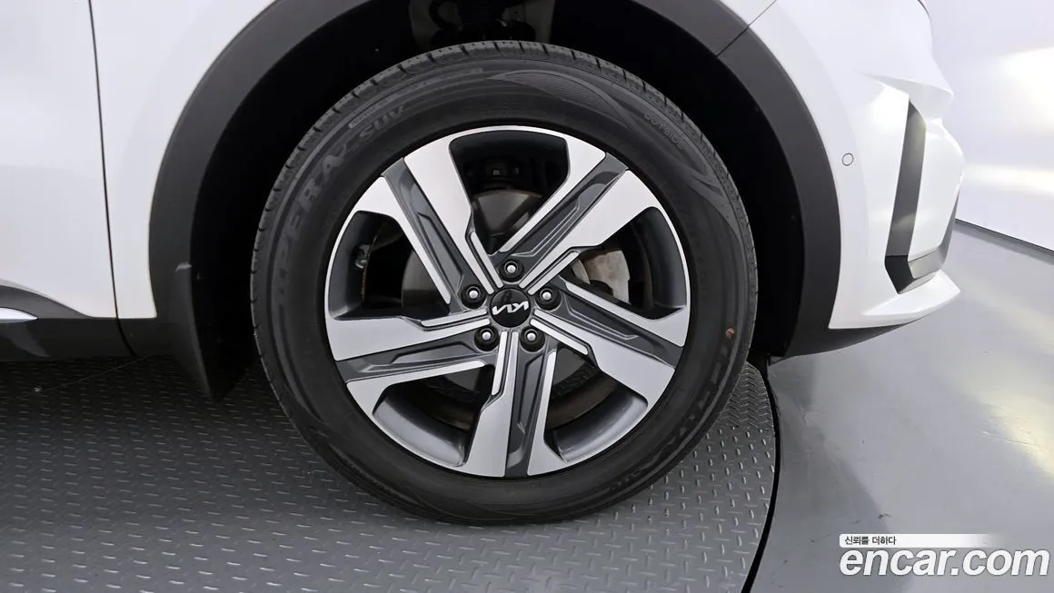 Kia Sorento — фото 5