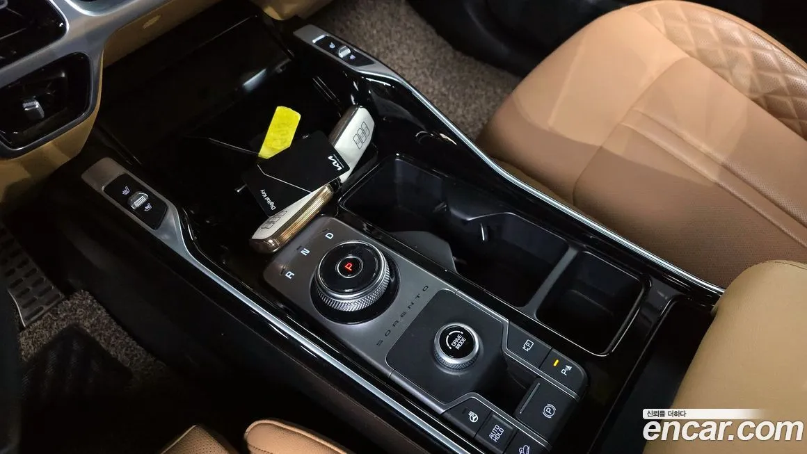 Kia Sorento — фото 9